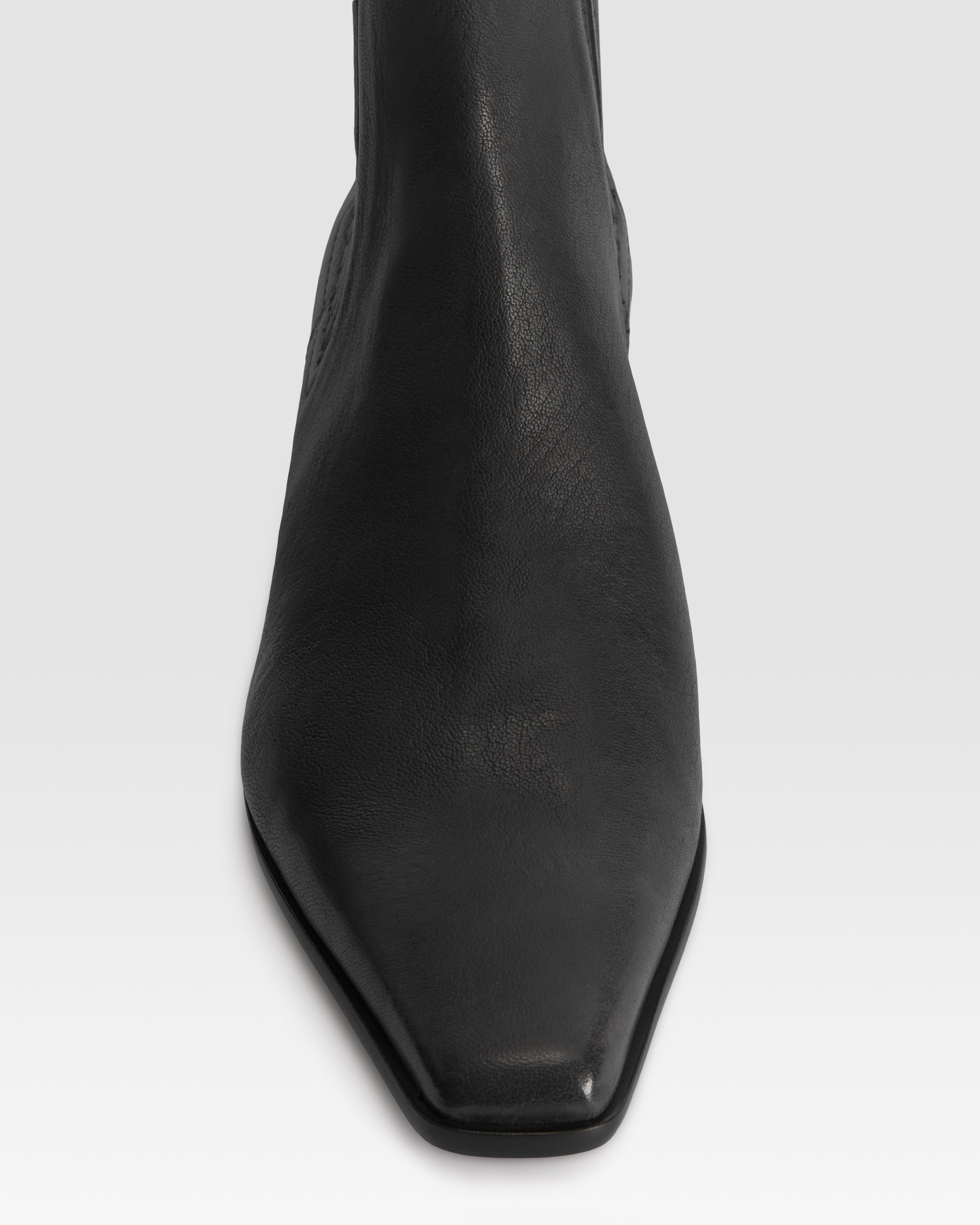 LEATHER ANKLE BOOT