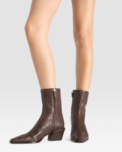LEATHER ANKLE BOOT