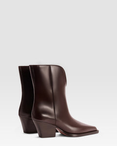 GEBURSTETER LEDER ANKLE BOOT