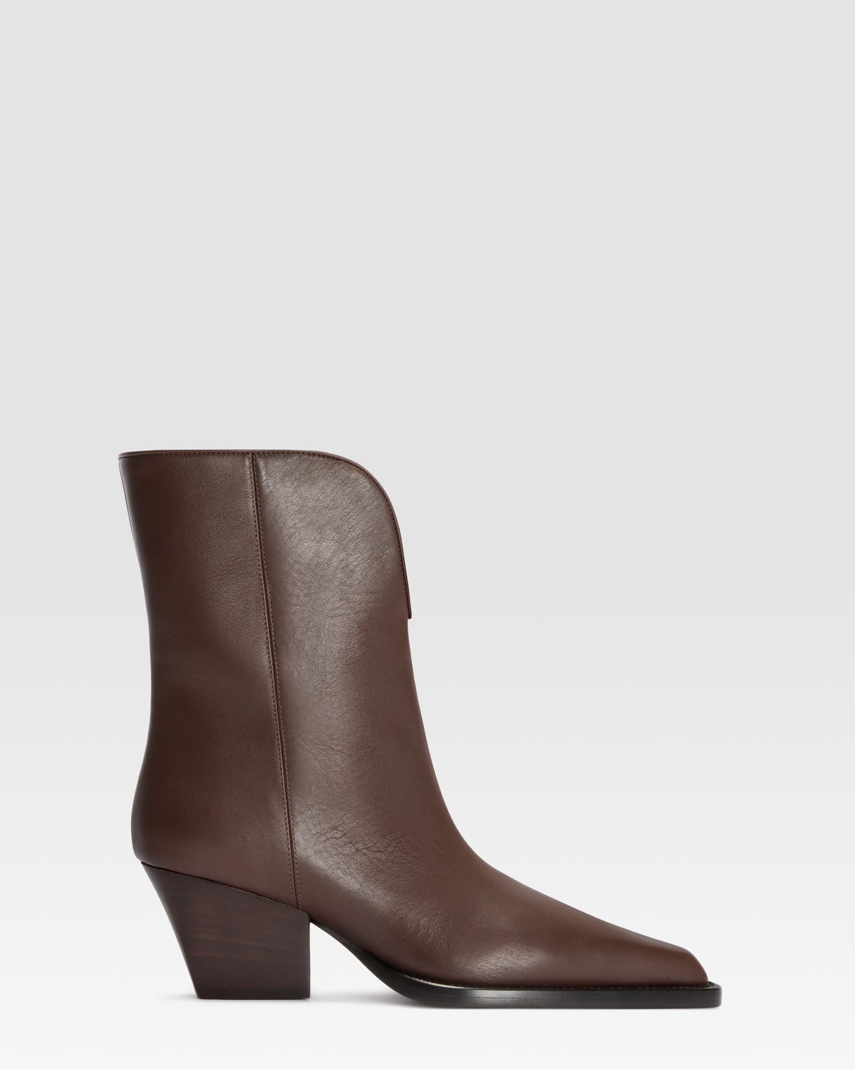 LEATHER ANKLE BOOT