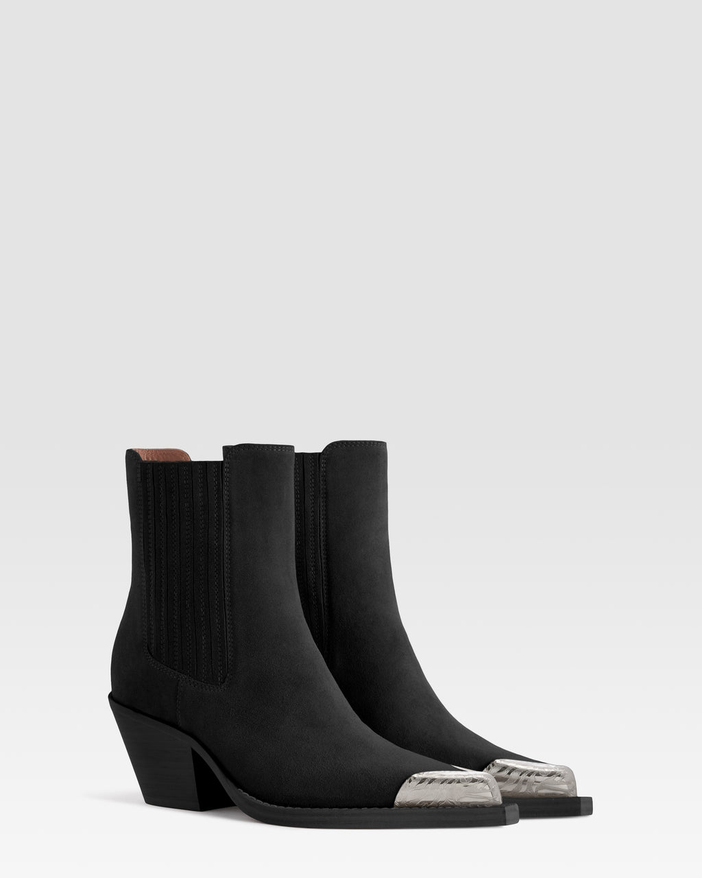 BOTIN ESTILO WESTERN DE ANTE CON PUNTERA METALICA