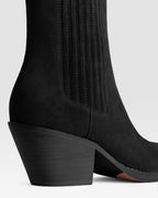 BOTIN ESTILO WESTERN DE ANTE CON PUNTERA METALICA