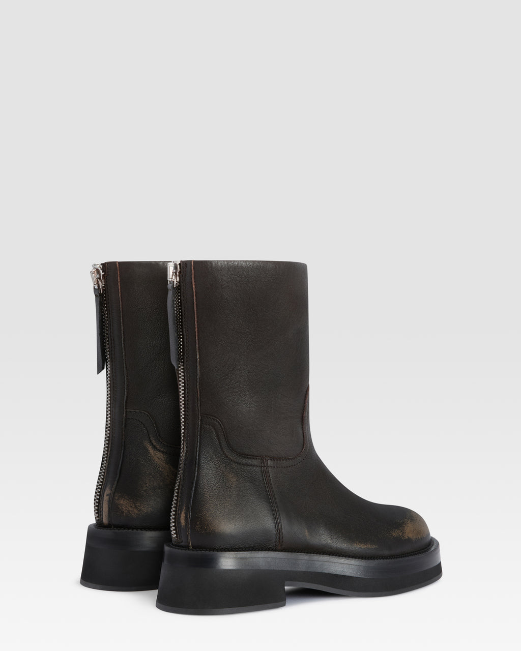 VINTAGE-EFFECT BRUSHED LEATHER ANKLE BOOT