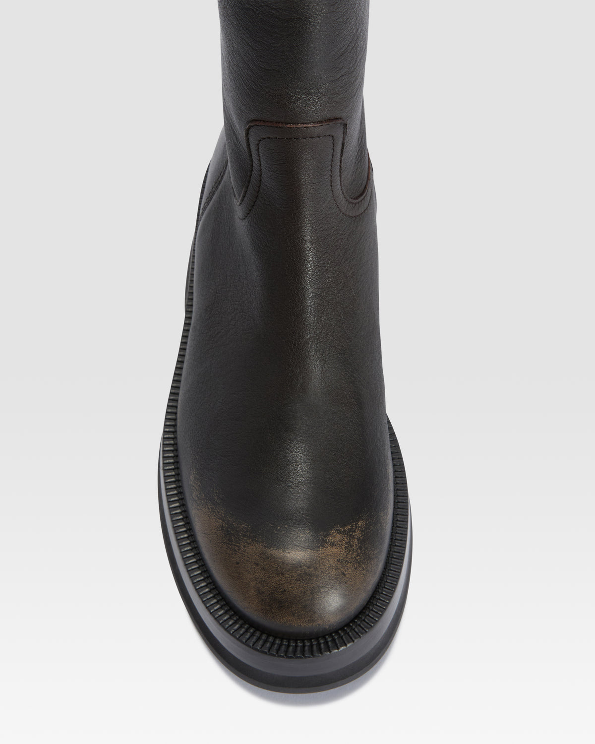 VINTAGE-EFFECT BRUSHED LEATHER ANKLE BOOT
