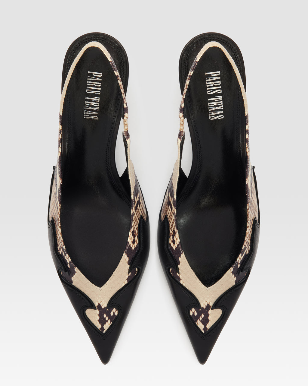 SLINGBACK DE NAPA CON BORDADO CUT-OUT E INCRUSTACIONES DE CORAZON