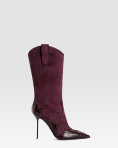 VELOURSLEDERSTIEFEL MIT CUT-OUT-STICKEREI UND HERZ-INLAYS
