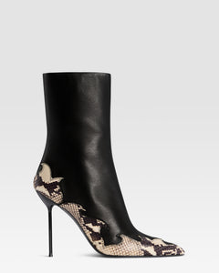 NAPPALEDER ANKLE BOOT MIT CUT-OUT-STICKEREI UND HERZ-INLAYS