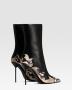 NAPPALEDER ANKLE BOOT MIT CUT-OUT-STICKEREI UND HERZ-INLAYS