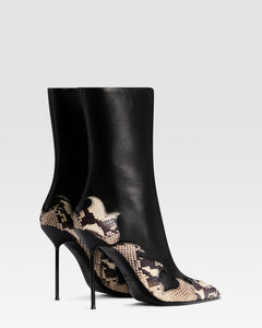 NAPPALEDER ANKLE BOOT MIT CUT-OUT-STICKEREI UND HERZ-INLAYS