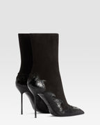 VELOURSLEDER ANKLE BOOT MIT CUT-OUT-STICKEREI UND HERZ-INLAYS