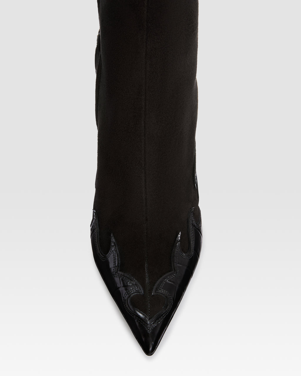 VELOURSLEDER ANKLE BOOT MIT CUT-OUT-STICKEREI UND HERZ-INLAYS