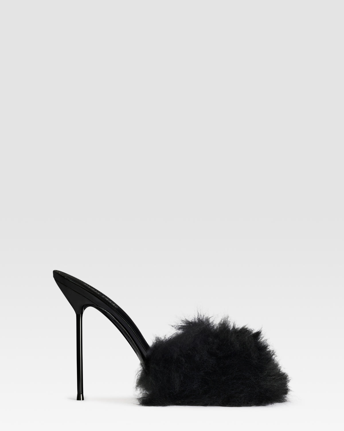 FURRY MULE IN SOFT FUR WITH PATENT LEATHER ACCENTS