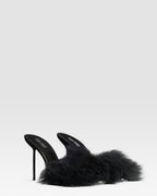 FURRY MULE EN PELO SUAVE Y DETALLES DE CHAROL