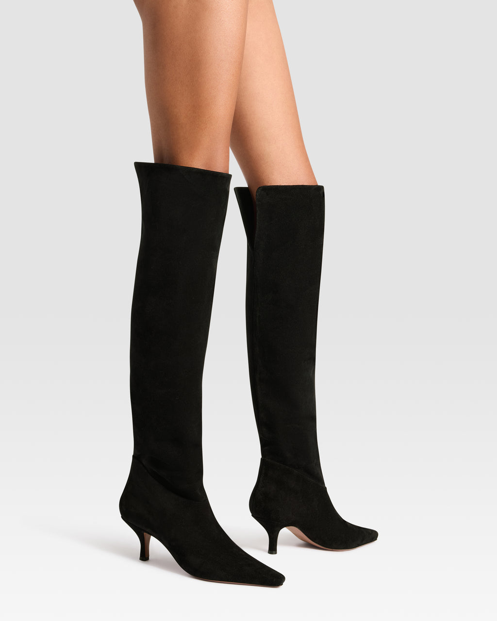 OVER-THE-KNEE VELOURSLEDERSTIEFEL