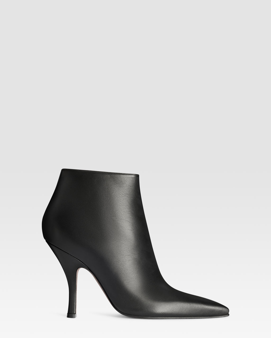 LEATHER ANKLE BOOT