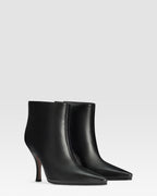 LEATHER ANKLE BOOT