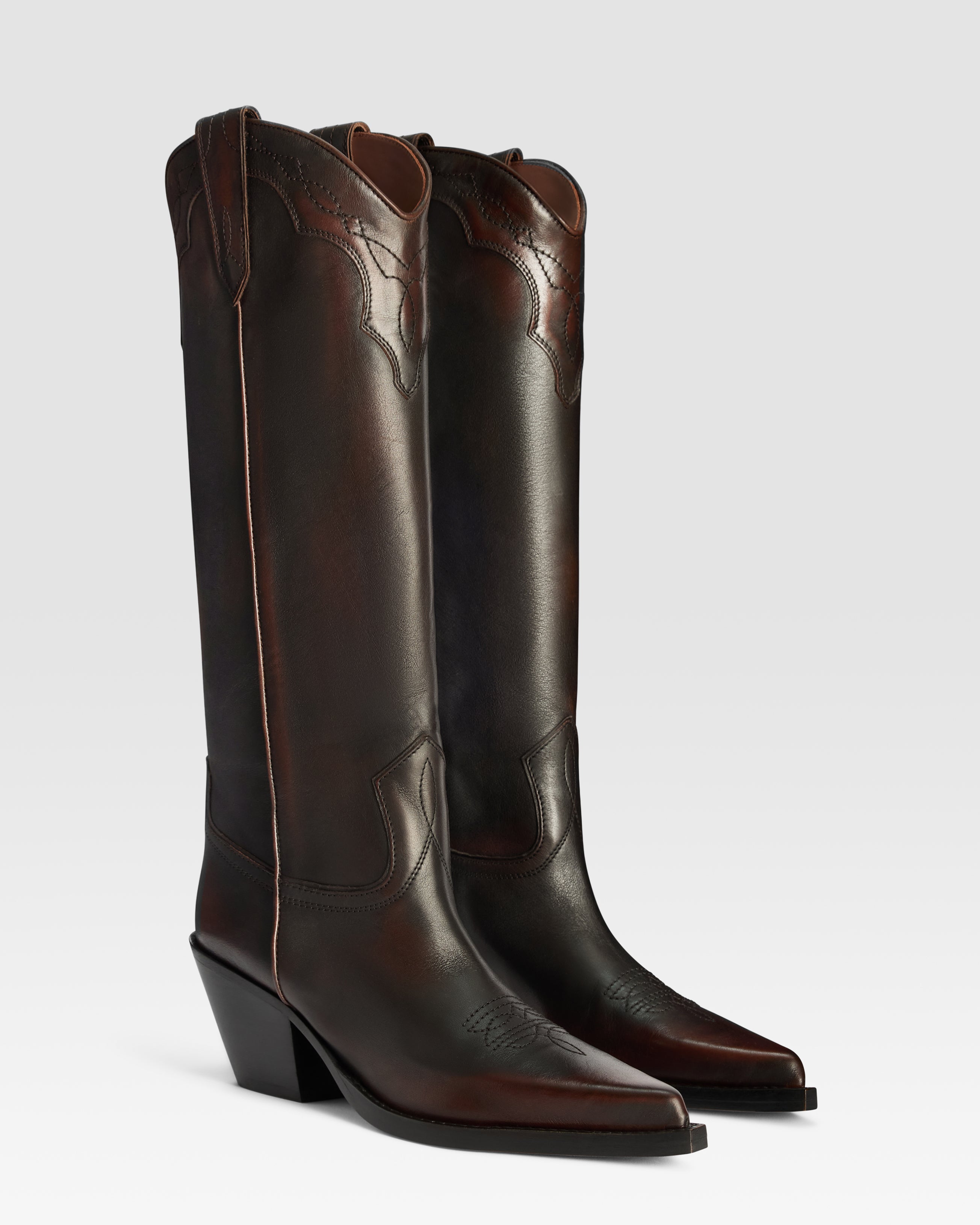 WESTERNSTIEFEL AUS GEBURSTETEM LEDER