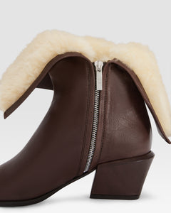 BOTIN DE PIEL Y SHEARLING SUAVE