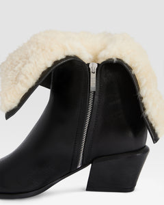 BOTTINE EN CUIR ET SHEARLING DOUX