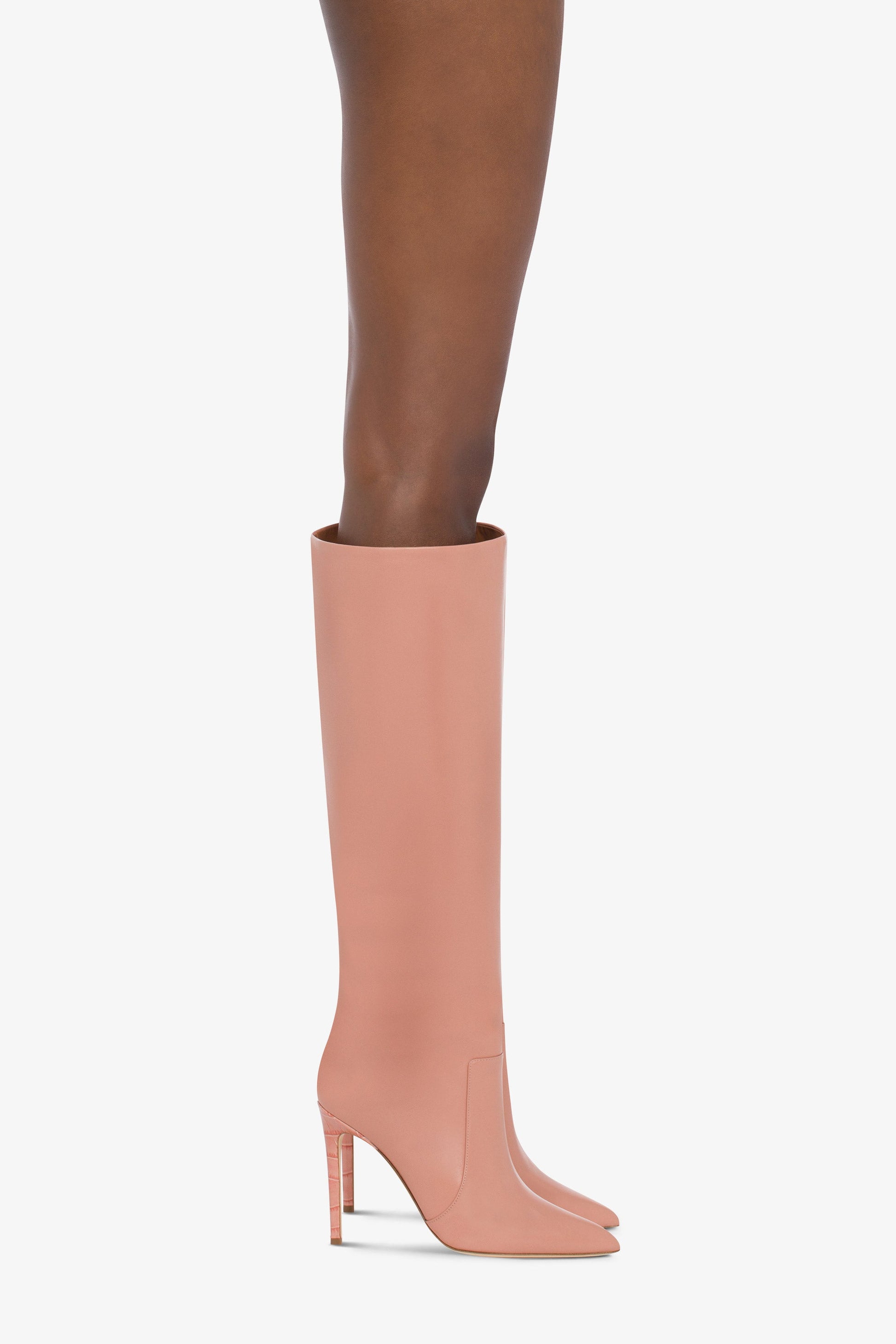 Bottes pointues en cuir lisse rose texan - Produit porté