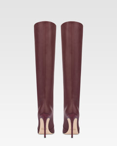 Botas hasta la rodilla de puta fina en piel lisa burdeos