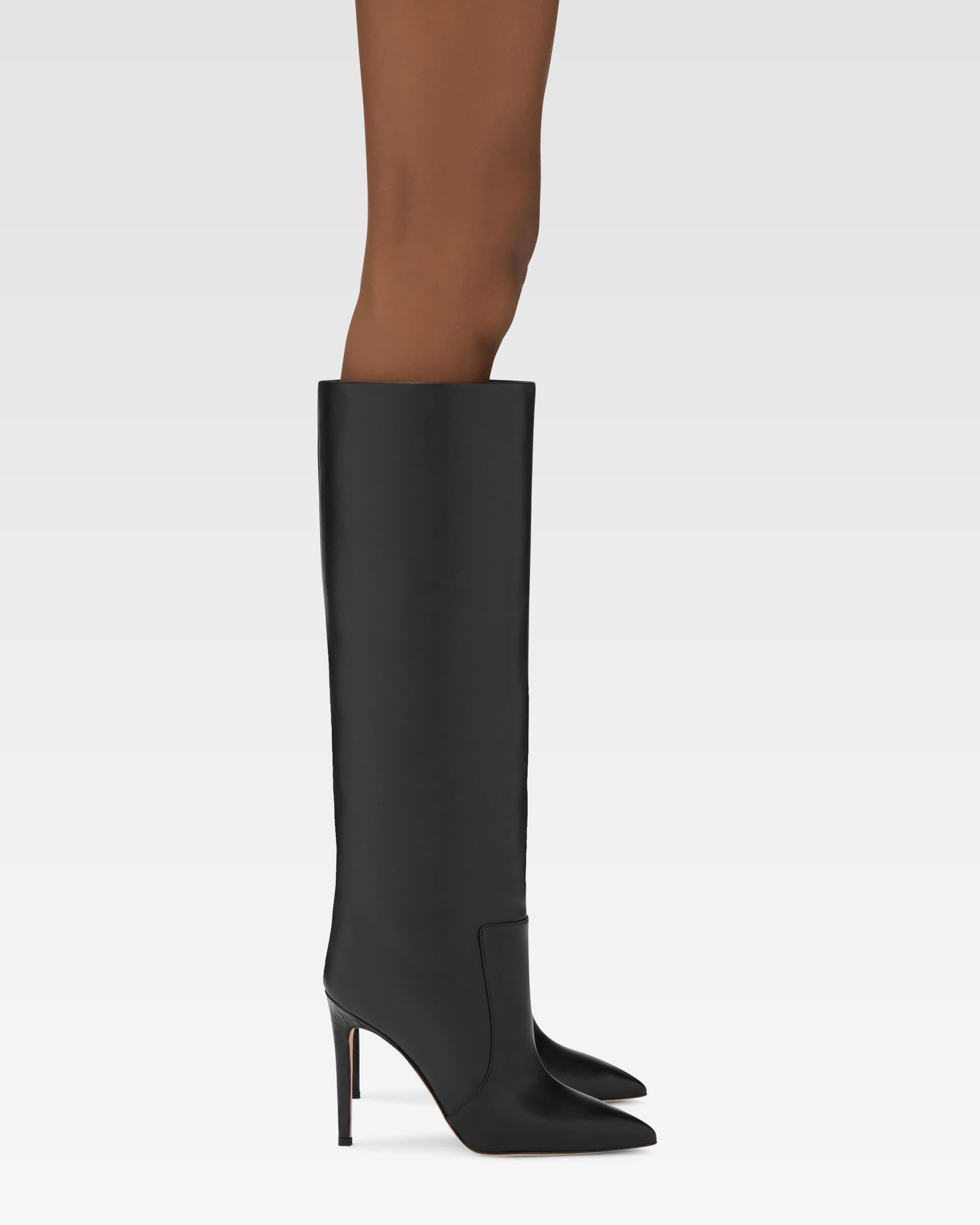 Stivale tacco a spillo in nappa nera