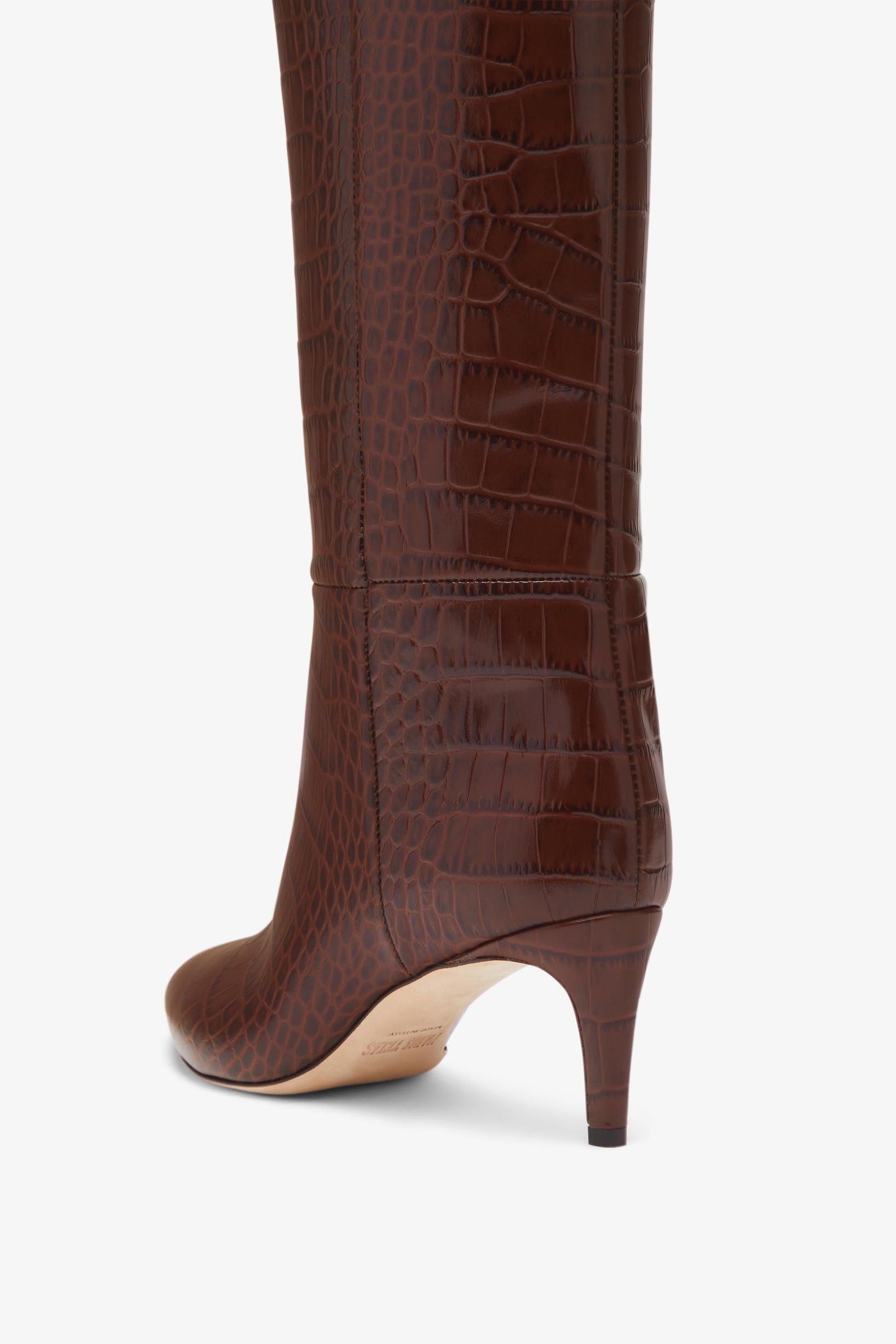 Bottes `a talon 60 en cuir emboss'e croco marron chocolat