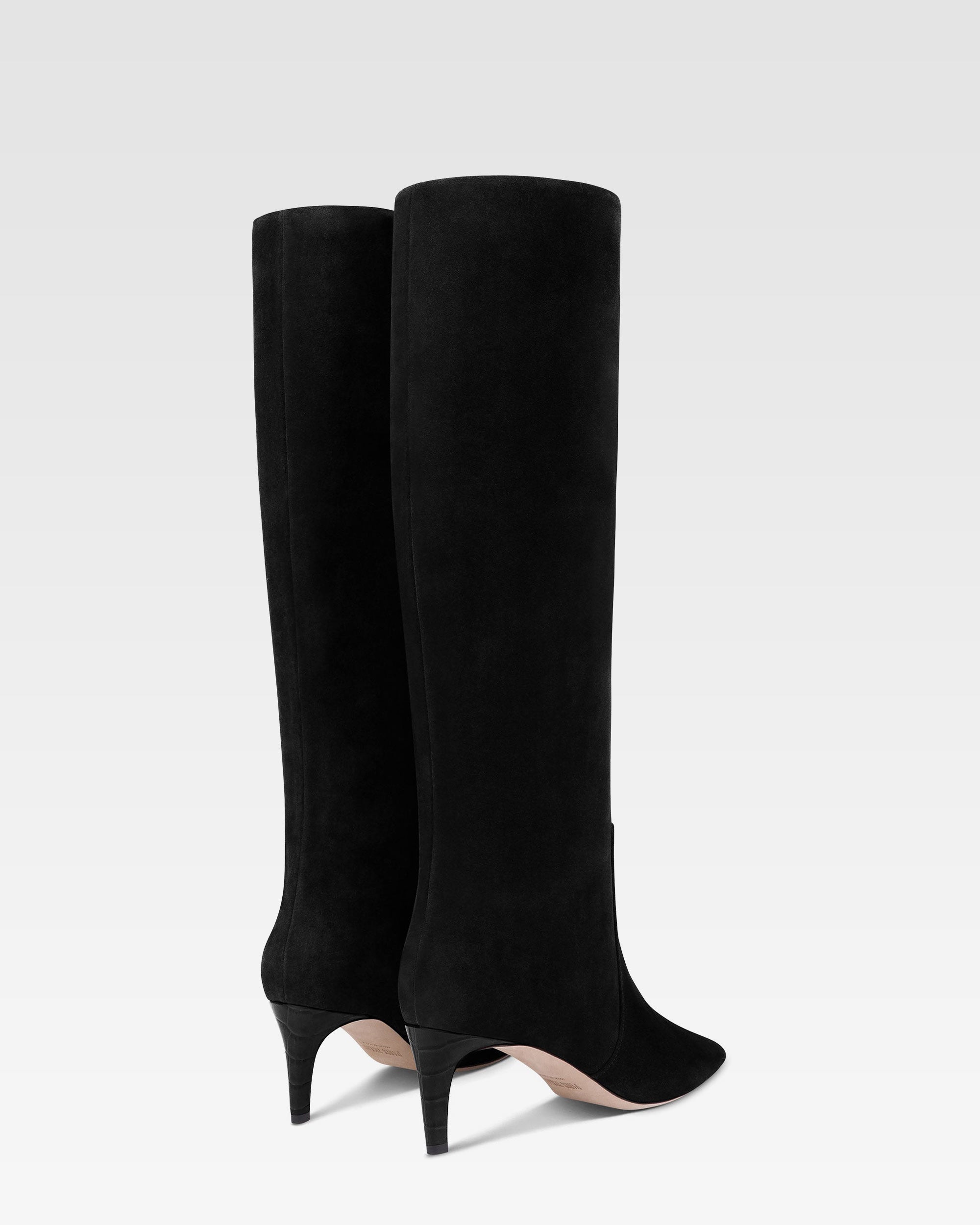 Boots in black calf suede leather