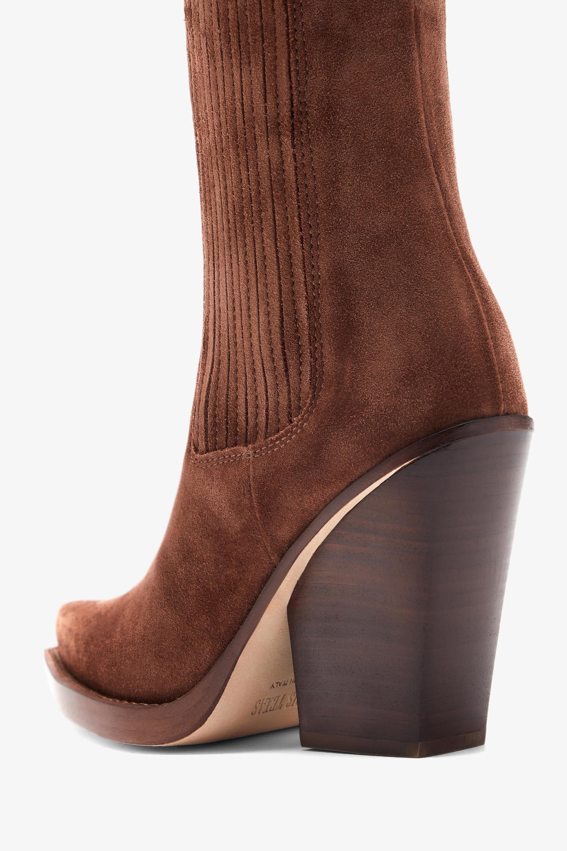 Bottines en veau velours marron canyon