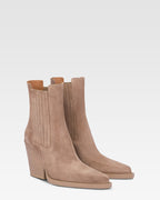 Stivaletti alla caviglia in morbida pelle scamosciata koala