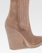 Stivaletti alla caviglia in morbida pelle scamosciata koala