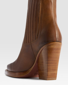LEATHER WESTERN ANKLE BOOT