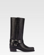 Square-toe boots in smooth black leather
