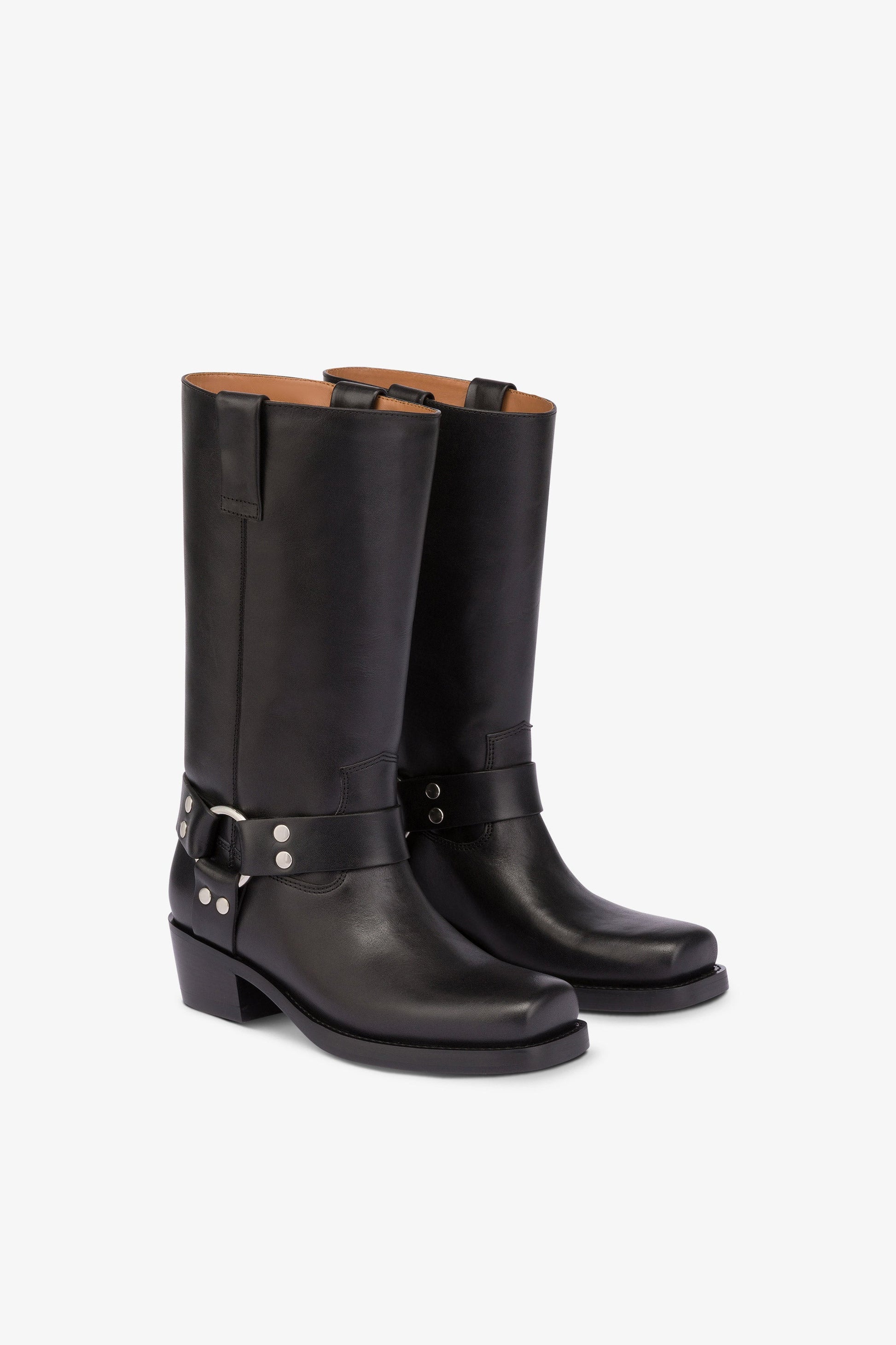 Bottes a bout carre en cuir lisse noir