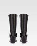Square-toe boots in smooth black leather