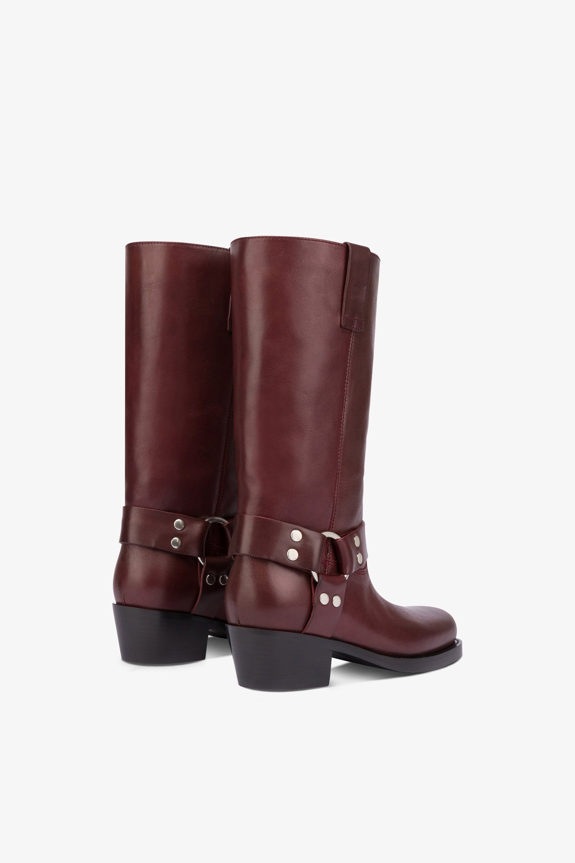 Square-toe boots in smooth plum leather