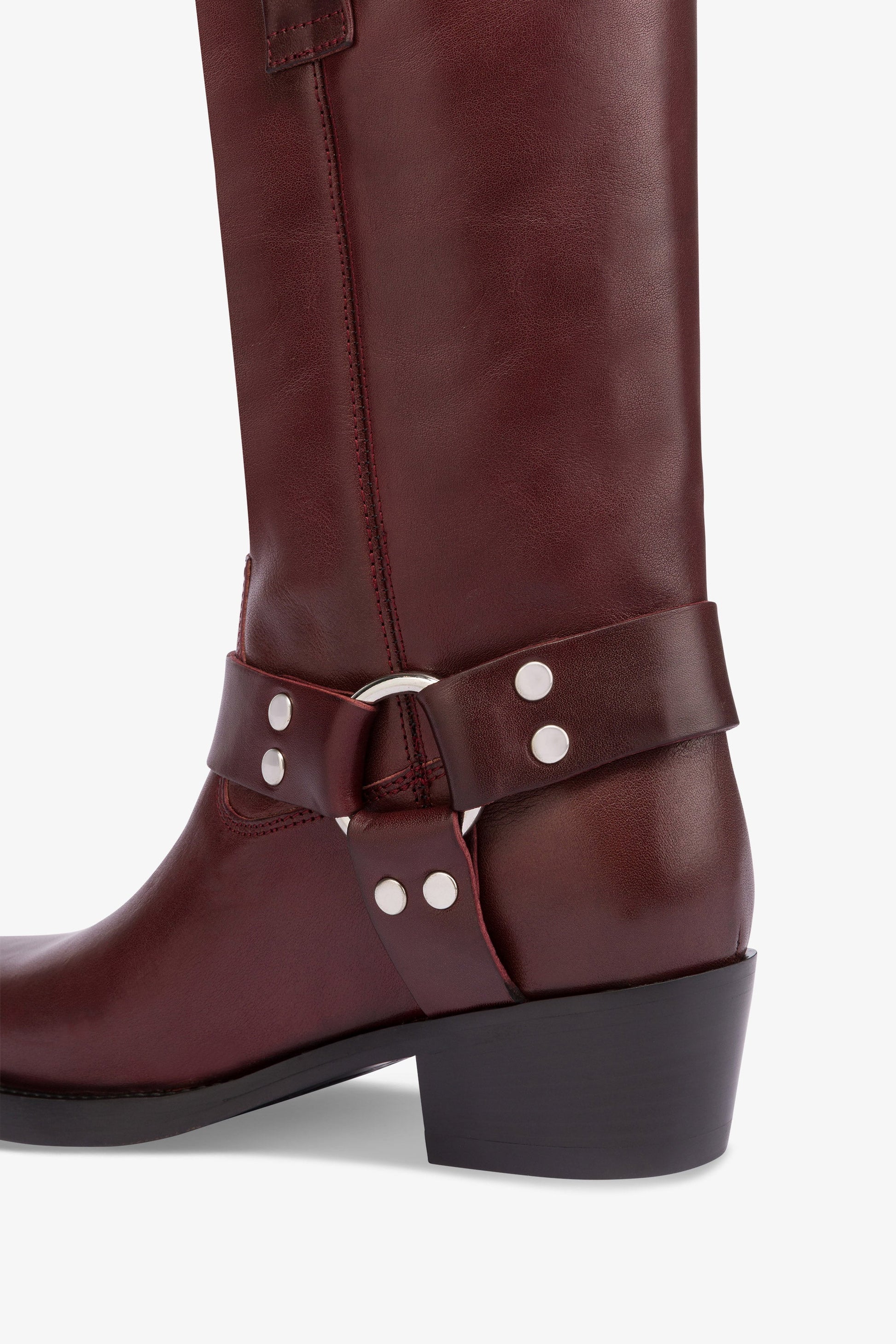 Bottes a bout carre en cuir lisse couleur prune