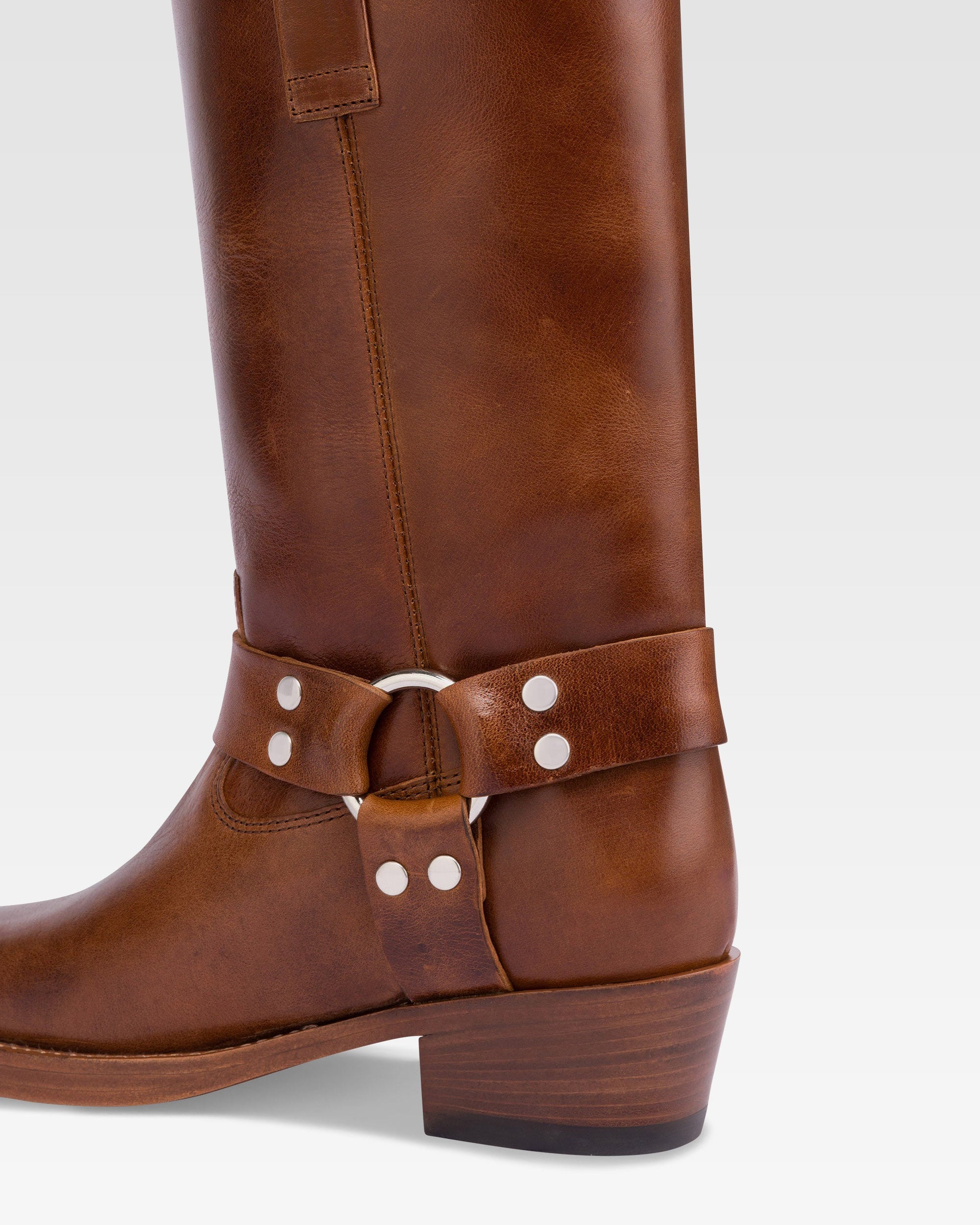 Square-toe boots in shiny vintage leather