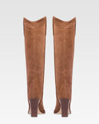 Stivali altezza ginocchio e punta piatta in pelle liscia marrone scuro