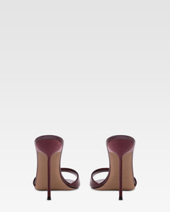 Mules in pelle specchiata vinaccia