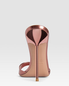 Mules in Texas rose, mirror-effect leather