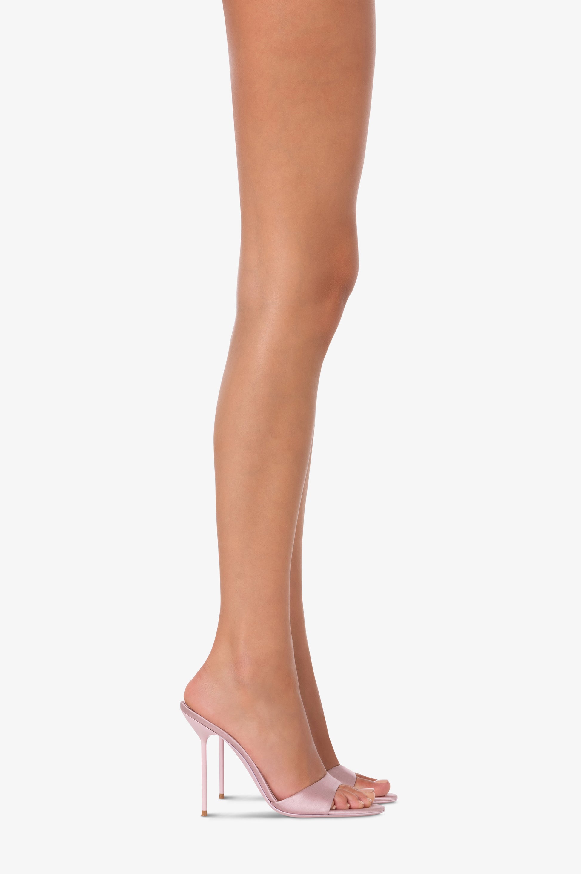 Mules in ballerina pink satin.