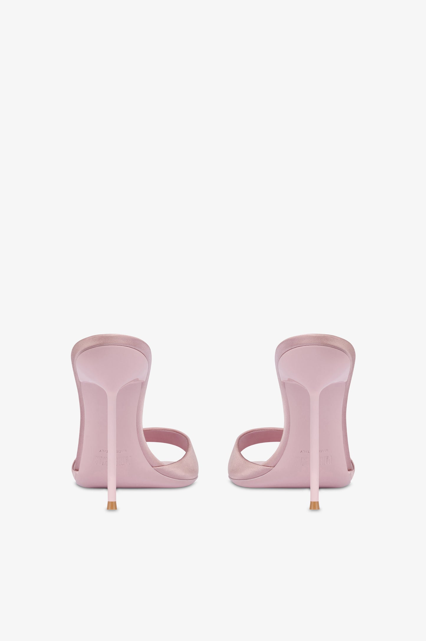 Mules in ballerina pink satin.