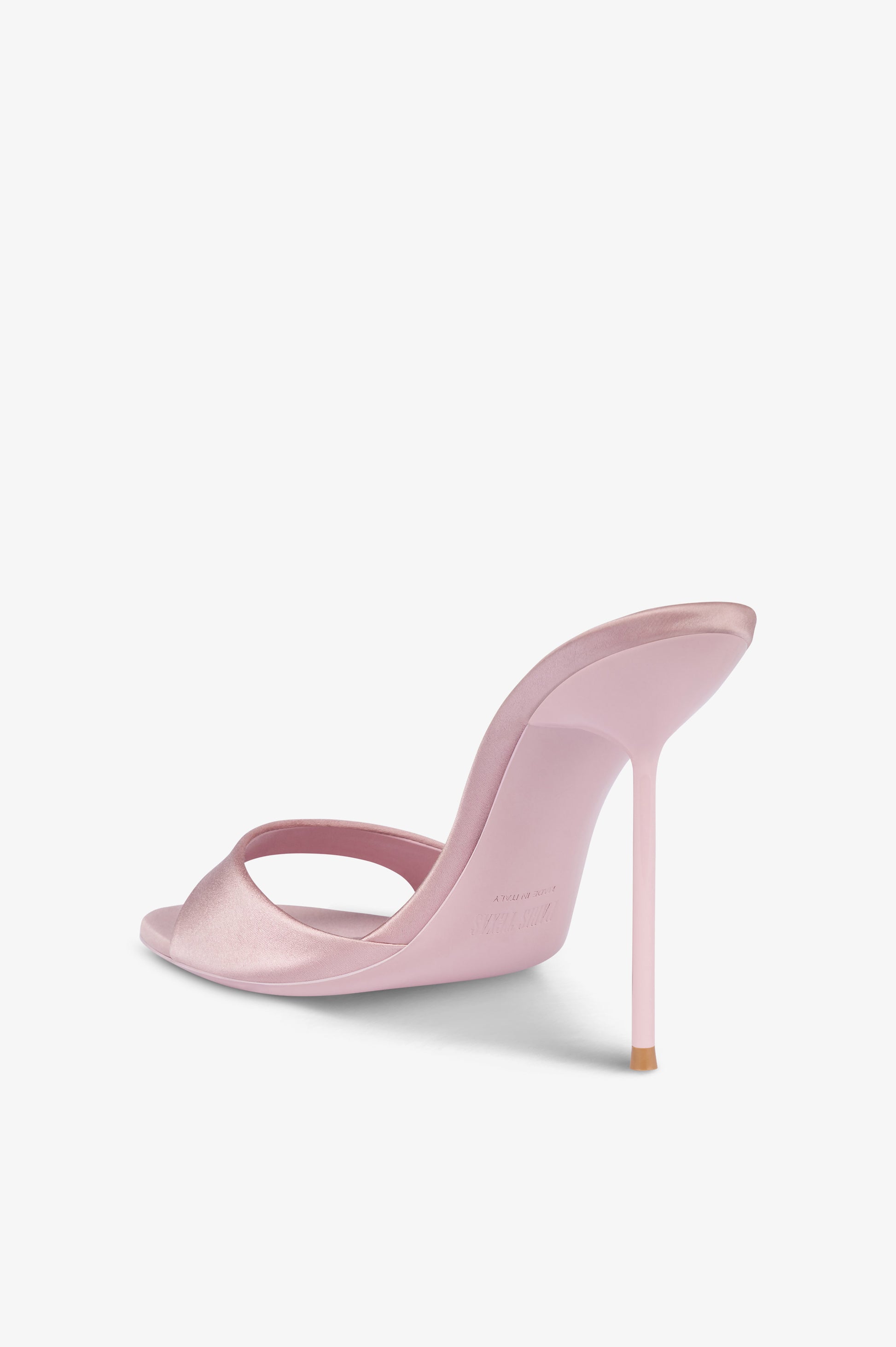 Mules in ballerina pink satin.