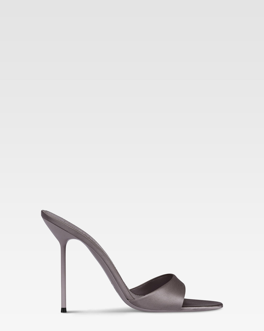 Mules in grey satin.