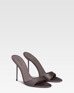 Mules in grey satin.