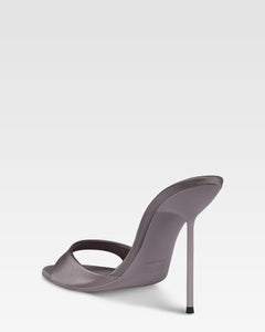 Mules in grey satin.