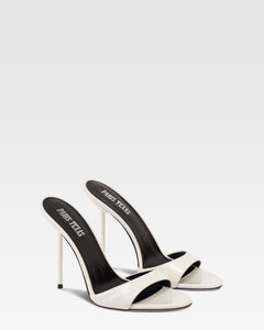 Mules in white patent leather