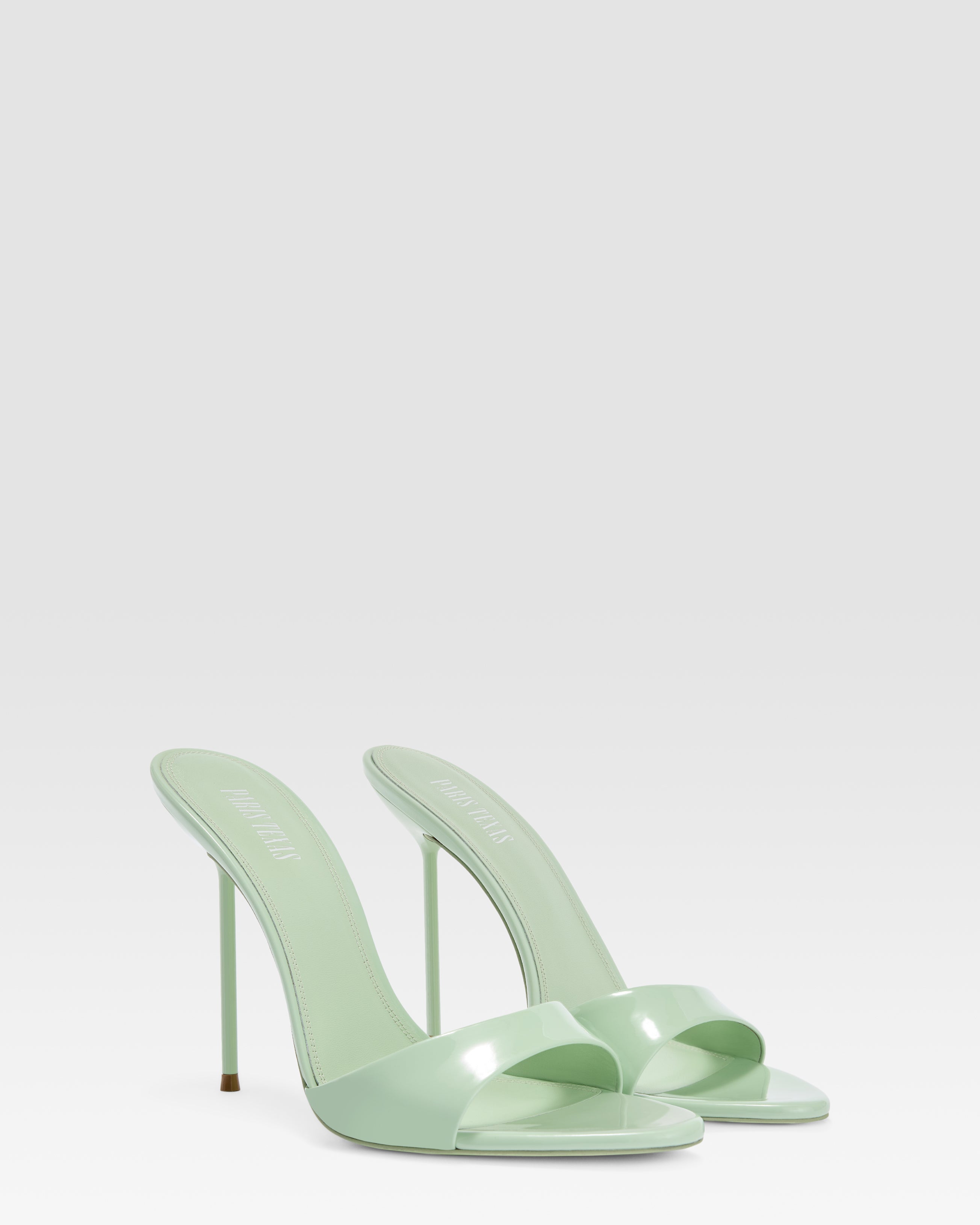 Mule de piel de charol