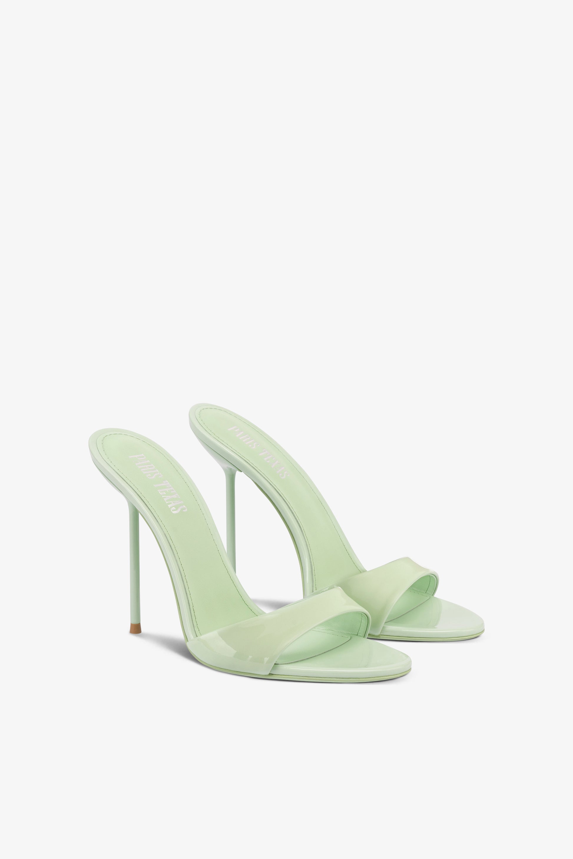 Mules in mint patent leather